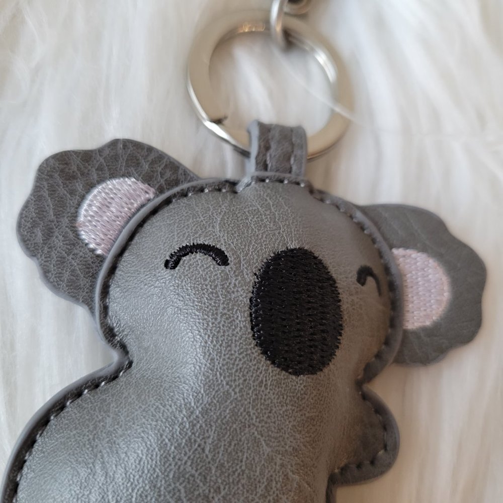 Itzy Ritzy Koala Diaper Bag Keychain Charm - Picture 5 of 6